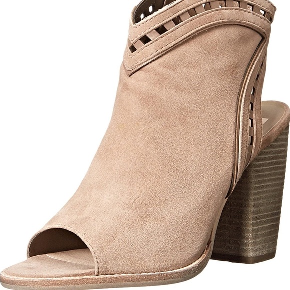 NIB Dolce Vita Suede Leather Cutout Ankle Booties - Picture 3 of 11